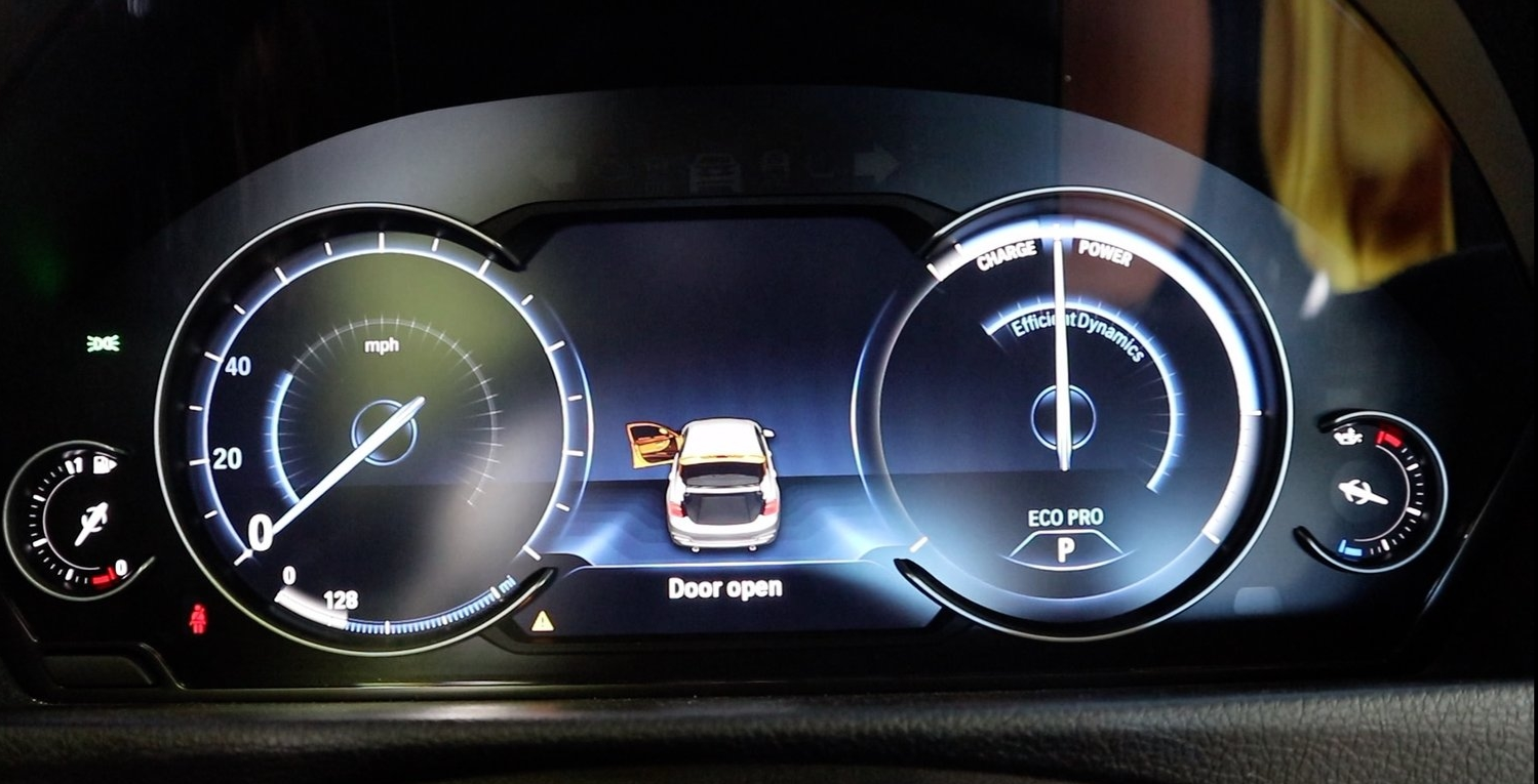 BMW 320i LCI 2023: Giá xe lăn bánh & đánh giá thông số kỹ thuật